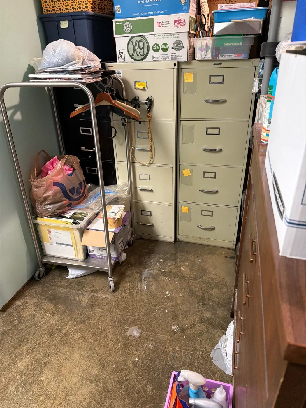 Large-scale water extraction in Williams Creek business space